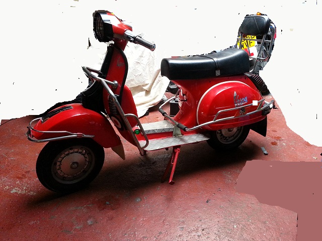 Motor-Bike-Vespa Douglas 125-Classic Scooter